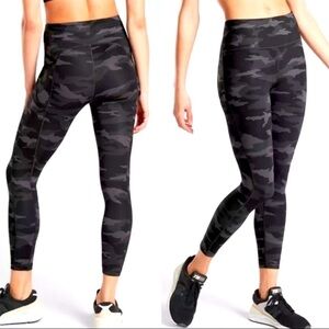 Athleta Camo Contender 7/8 Tight in Powerlift SzS